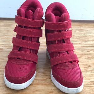 Aldo red wedge booties!